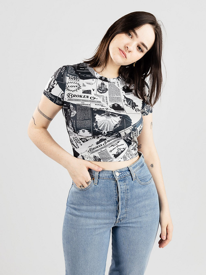 Broken Promises Mixed Media T-Shirt kuviotu