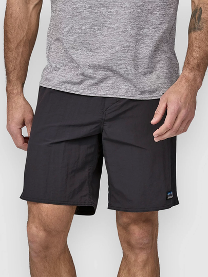 Patagonia Wavefarer - 19 In. Surffishortsit musta