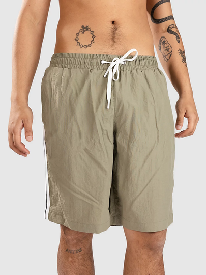 Urban Classics Patched Stripe Surffishortsit vihreä
