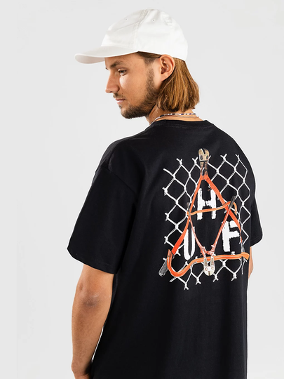 HUF Trespass Triangle T-Shirt musta