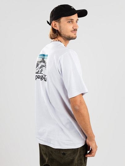 Patagonia Line Logo Ridge Pocket Responsib T-Shirt valkoinen