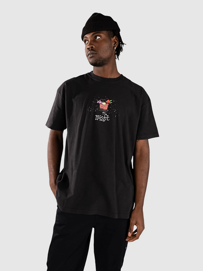 Misfit Shapes Young Warmer T-paita musta